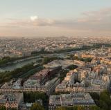 Paris 7, France<br />photo credit: Wikipedia